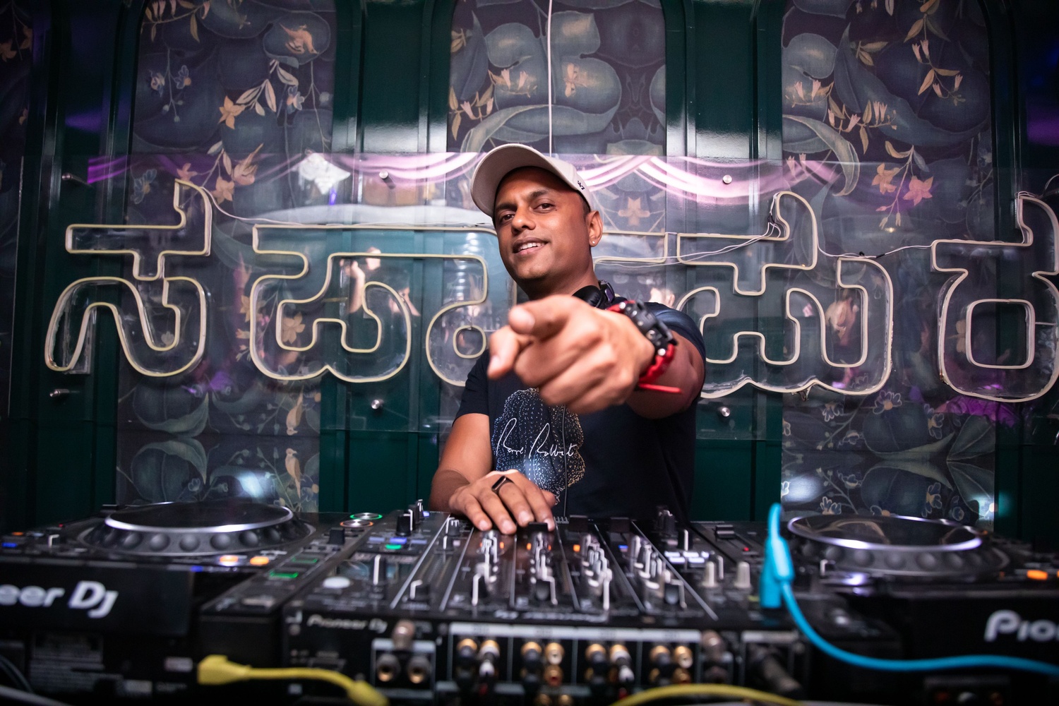 DJ VIC — Live Event