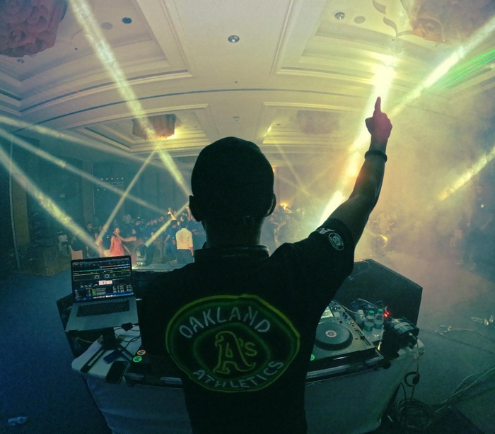 DJ VIC — Live Event