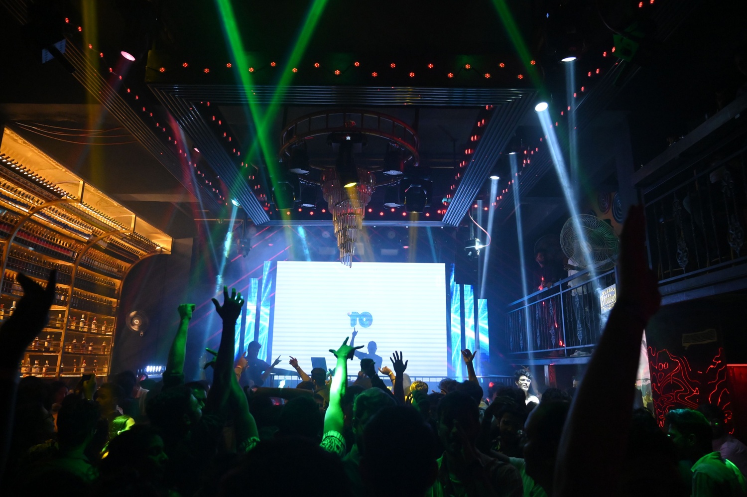 DJ VIC — Live Event