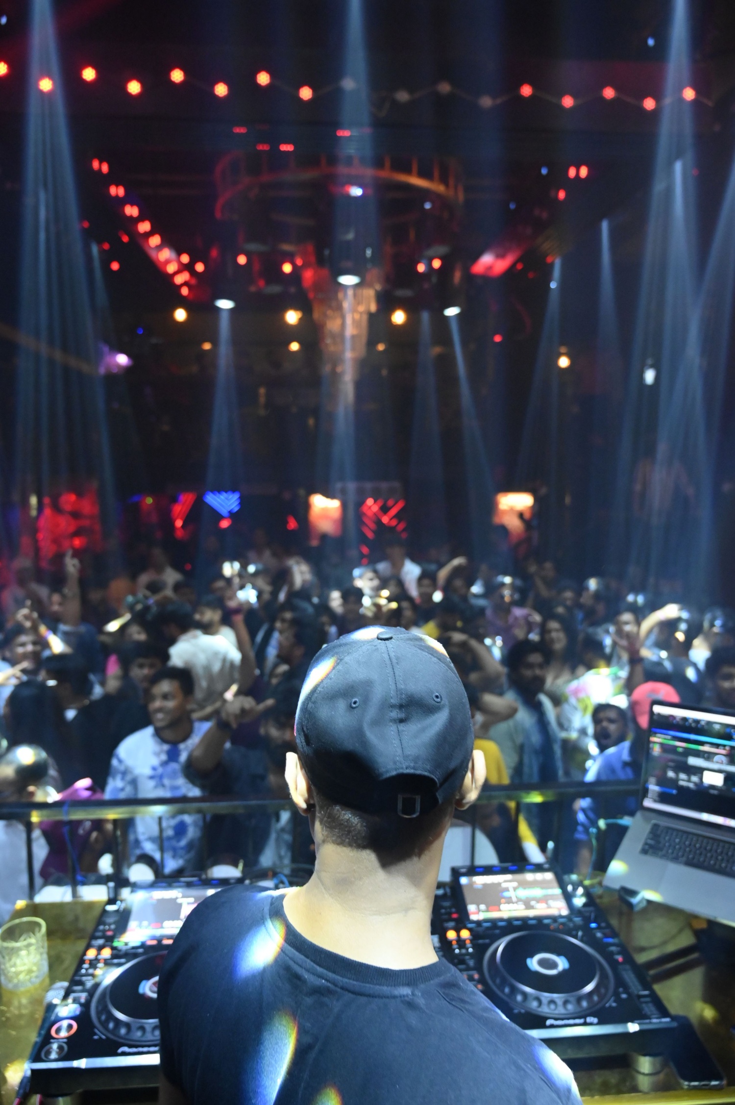 DJ VIC — Live Event